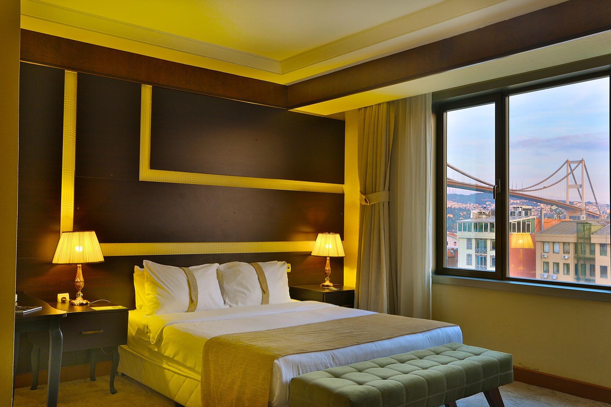Crowne Plaza Istanbul - Ortakoy Bosphorus By Ihg Hotel Exterior photo