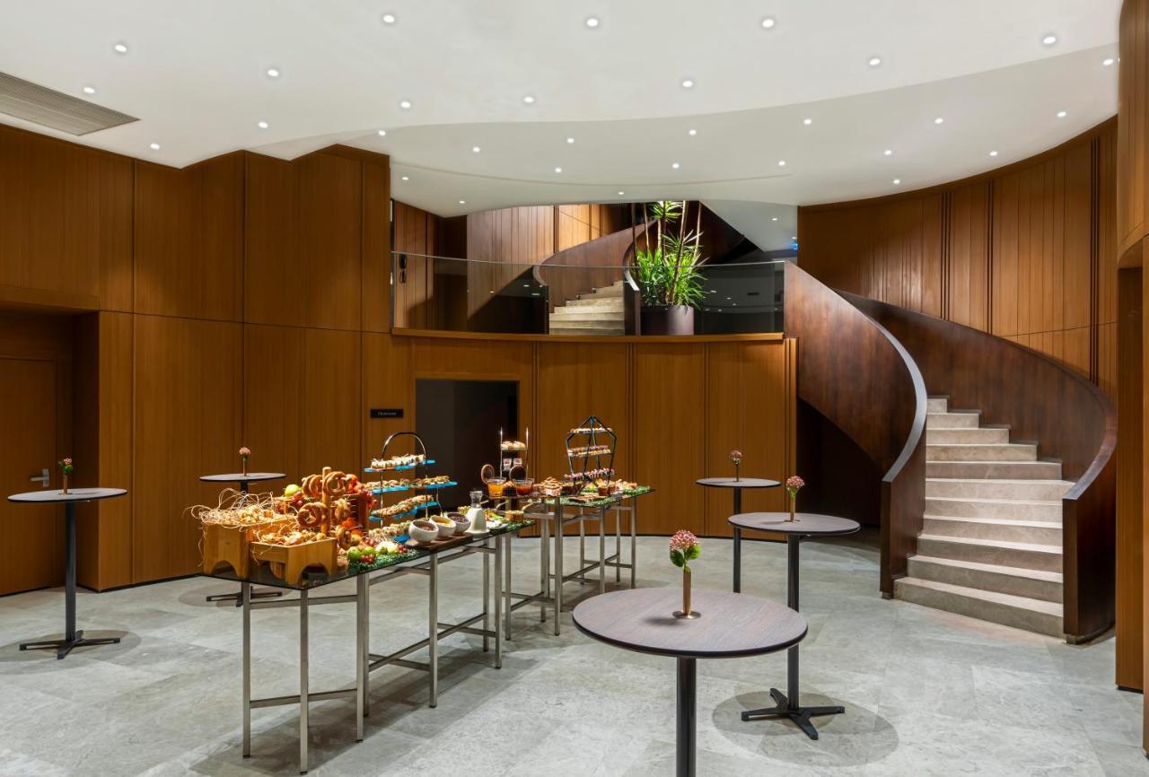 Crowne Plaza Istanbul - Ortakoy Bosphorus By Ihg Hotel Exterior photo